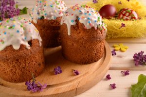 Find Out Which Food And Drinks Cause Plaque Build-Up